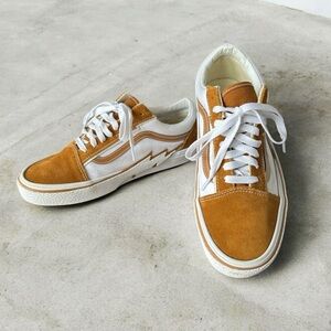 Vans Women 10 Men 8.5 Old Skool Bolt Suede Canvas Sneaker Cathay Spice Orange